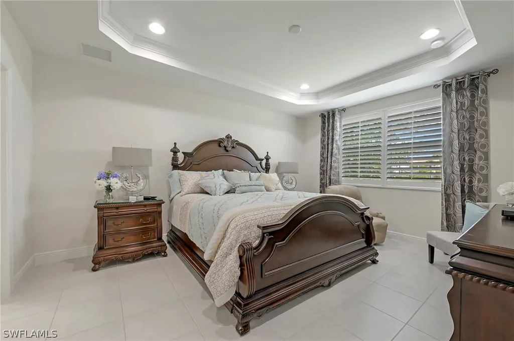 6960 Avalon Circle Naples FL 34112