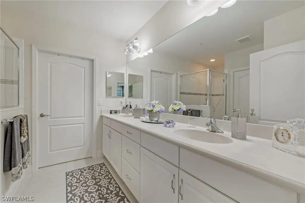 6960 Avalon Circle Naples FL 34112