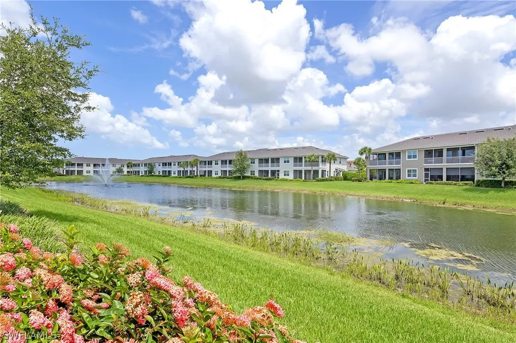 6960 Avalon Circle Naples FL 34112