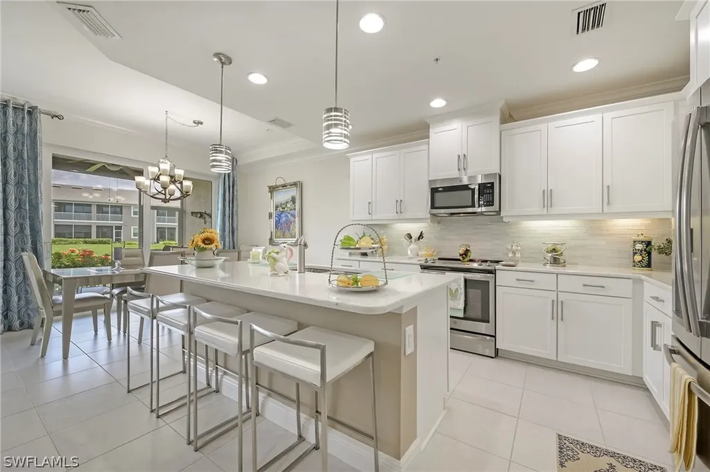 6960 Avalon Circle Naples FL 34112