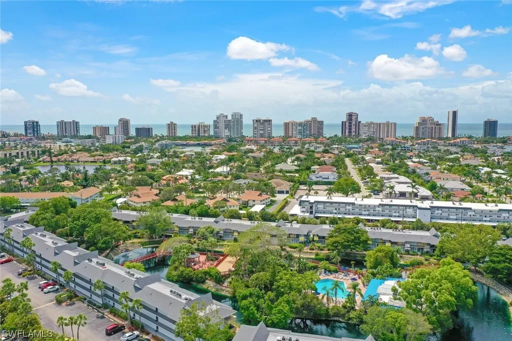 600 Neapolitan Way Naples FL 34103