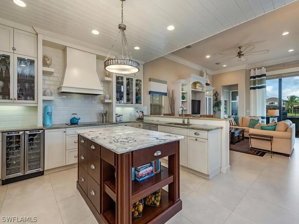 3641 Santaren Court Naples FL 34119