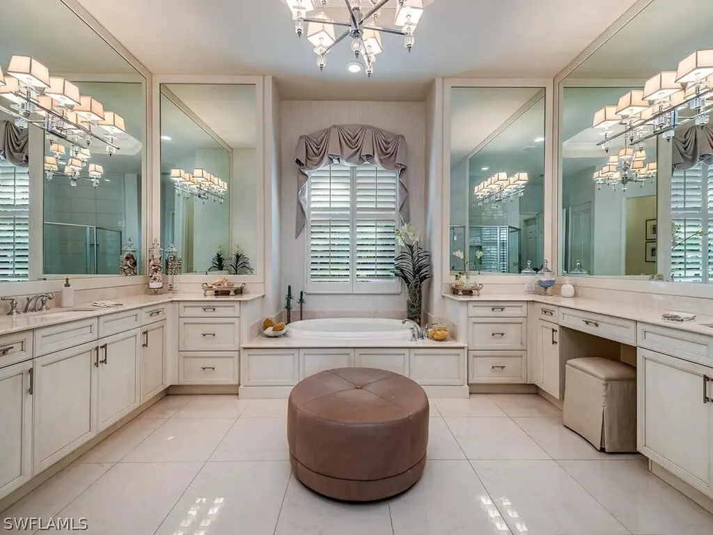 3641 Santaren Court Naples FL 34119