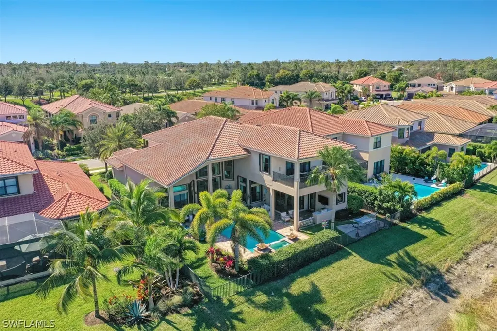 3641 Santaren Court Naples FL 34119