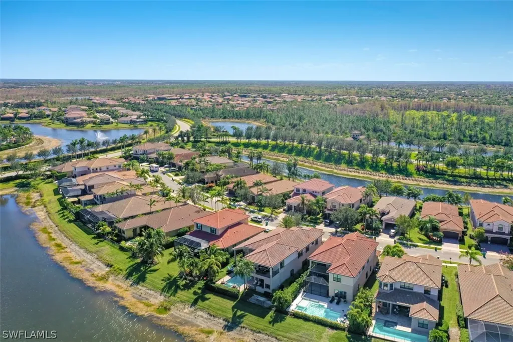 3641 Santaren Court Naples FL 34119