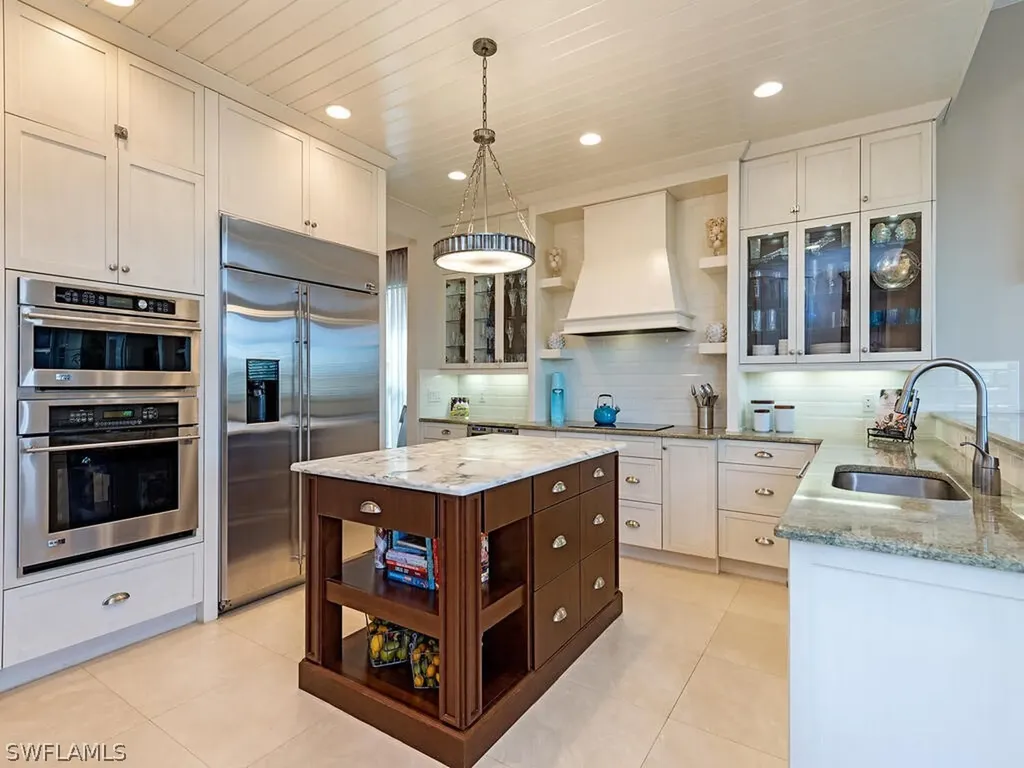 3641 Santaren Court Naples FL 34119