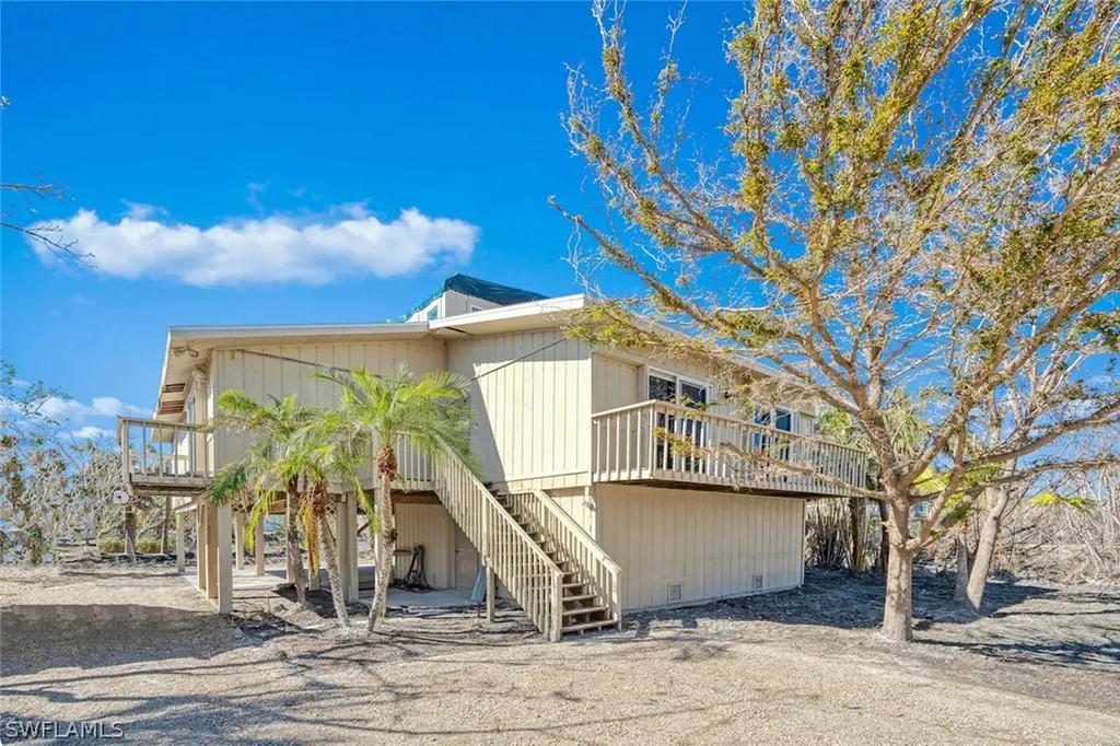 4427 Gulf Pines Drive Sanibel FL 33957
