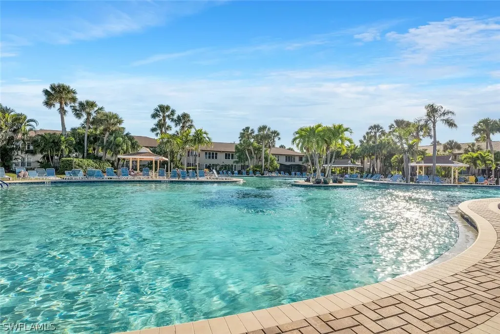 3667 Arctic Circle Naples FL 34112