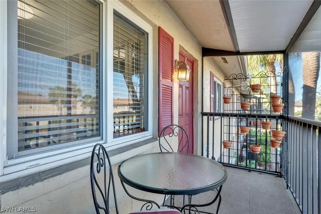 3667 Arctic Circle Naples FL 34112