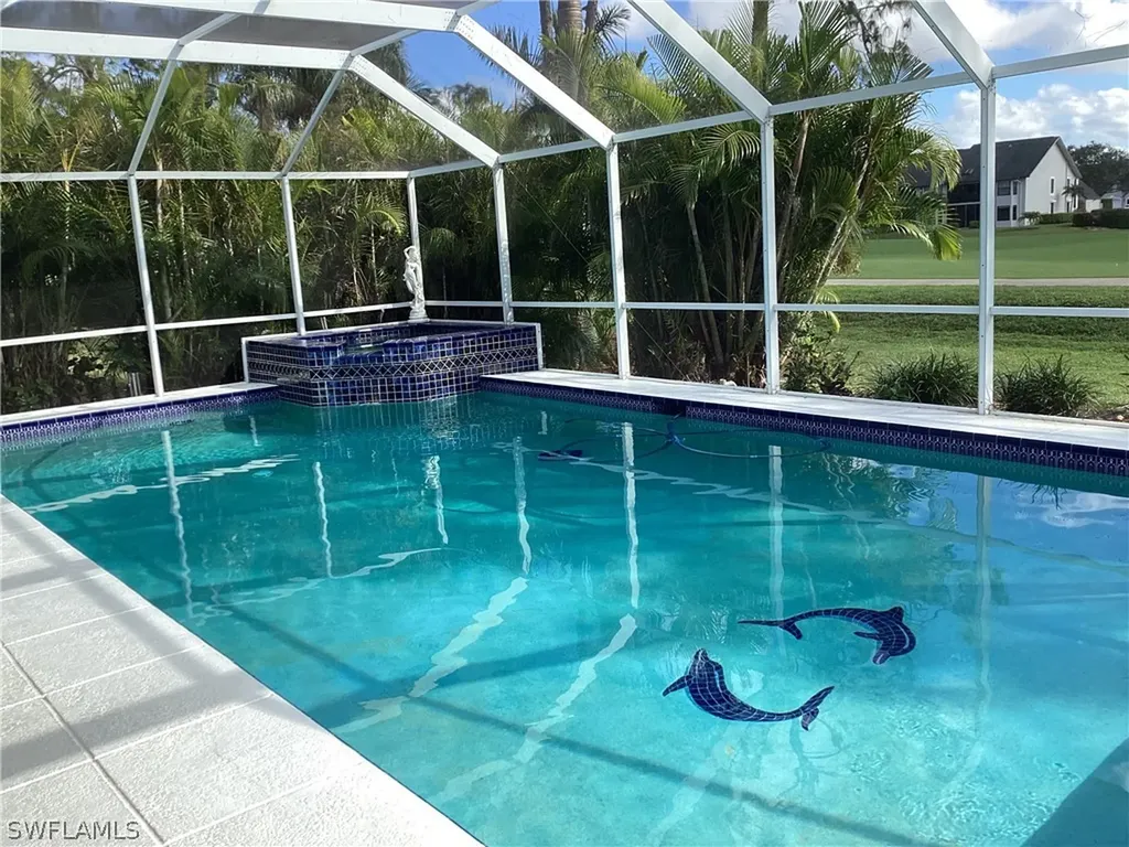 542 Countryside Drive Naples FL 34104