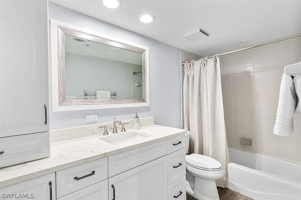 6573 Marissa Loop Naples FL 34108