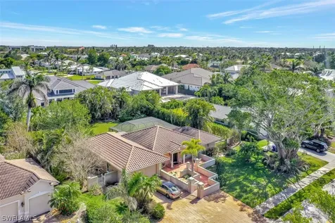 3000 Crayton Road Naples FL 34103