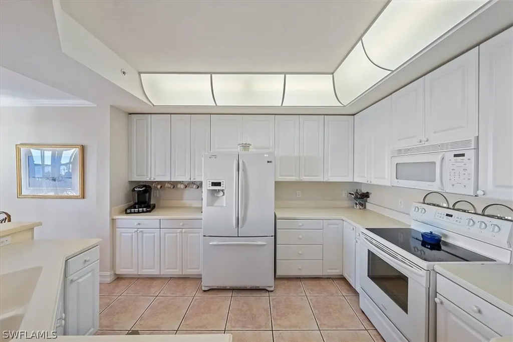 133 Vintage Bay Drive Marco Island FL 34145
