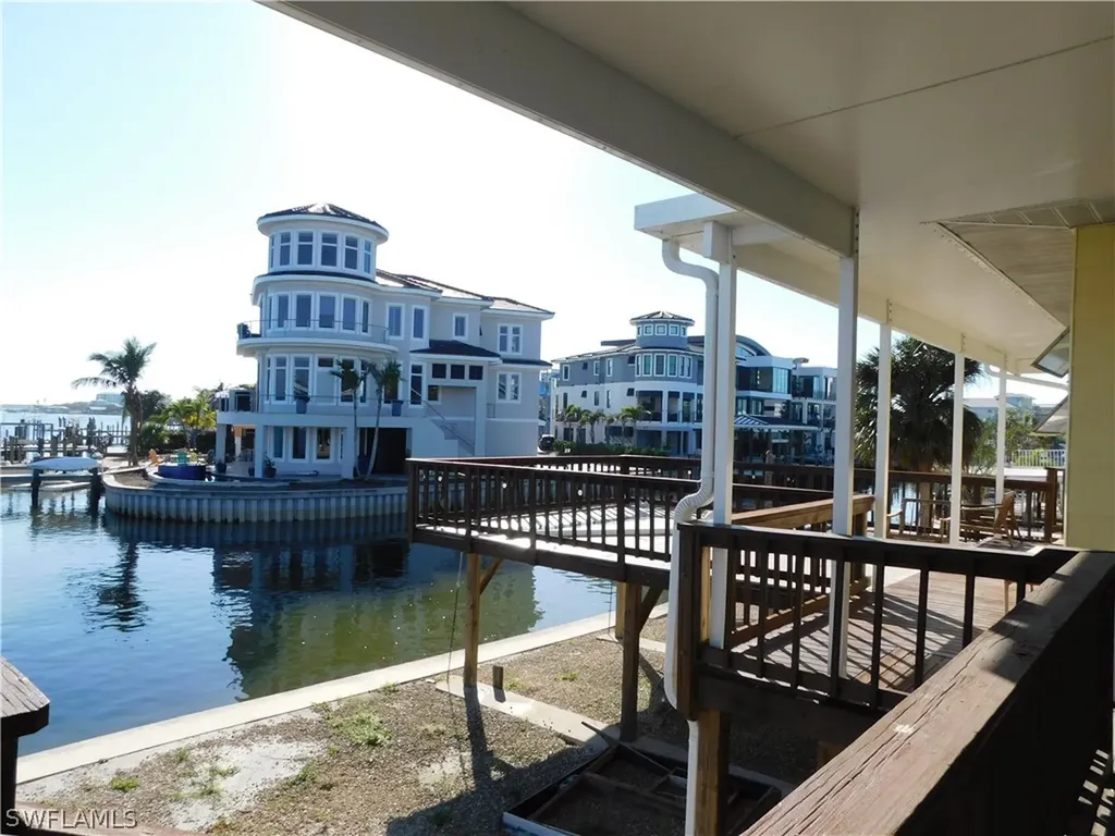 274 Primo Drive Fort Myers Beach FL 33931