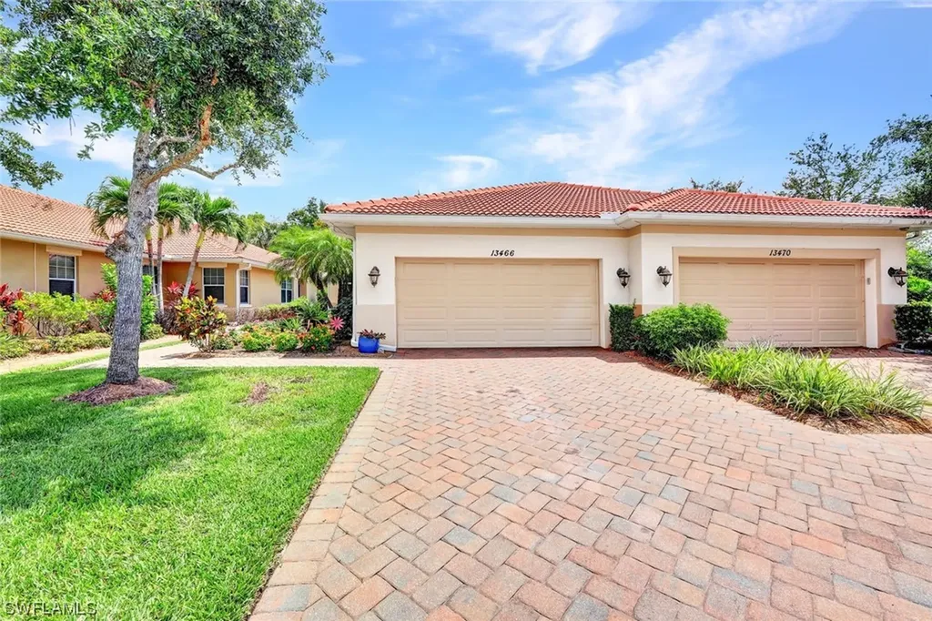13466 Kent Street Naples FL 34109