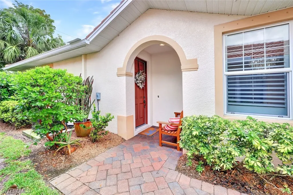 13466 Kent Street Naples FL 34109