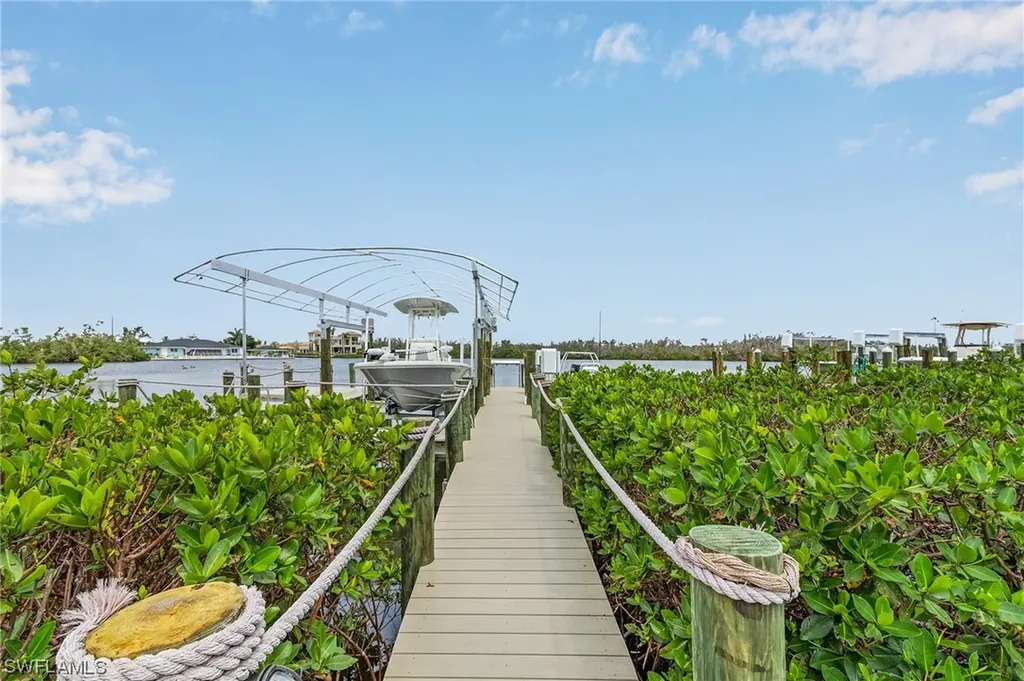 2724 Eighth Avenue St. James City FL 33956