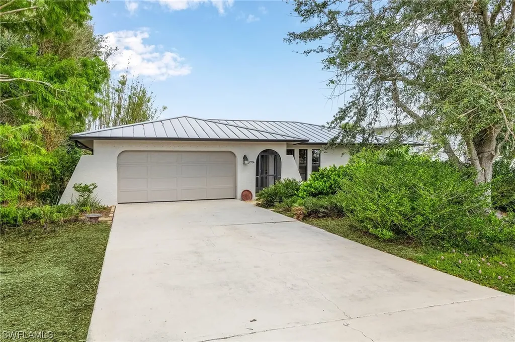 2724 Eighth Avenue St. James City FL 33956