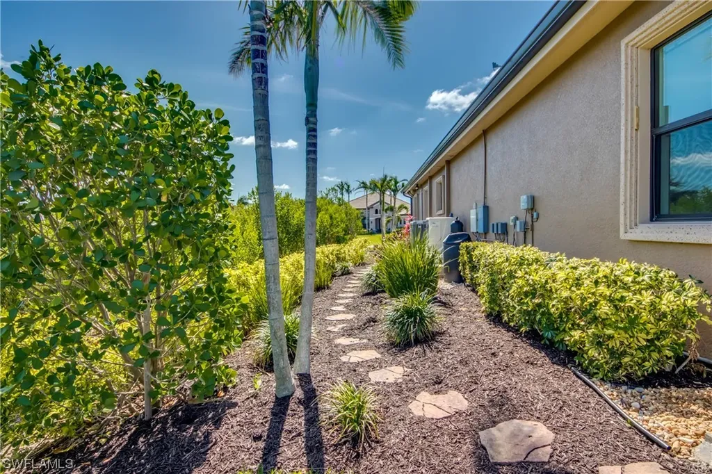 11739 Royal Tee Circle Cape Coral FL 33991