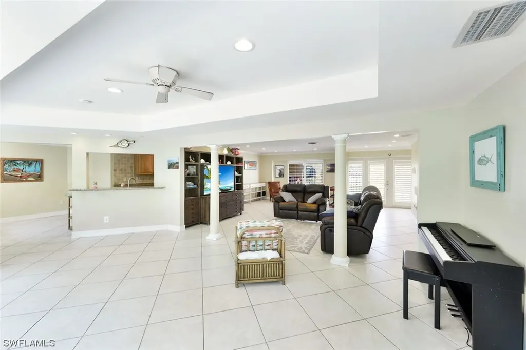 60 9th Street Bonita Springs FL 34134