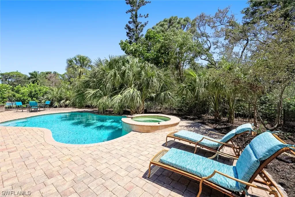 60 9th Street Bonita Springs FL 34134