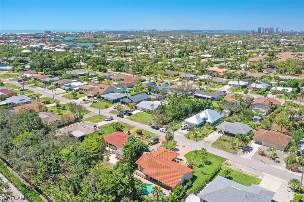 60 9th Street Bonita Springs FL 34134