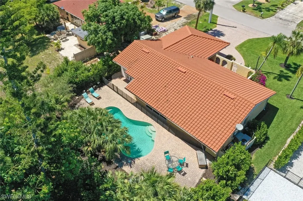 60 9th Street Bonita Springs FL 34134
