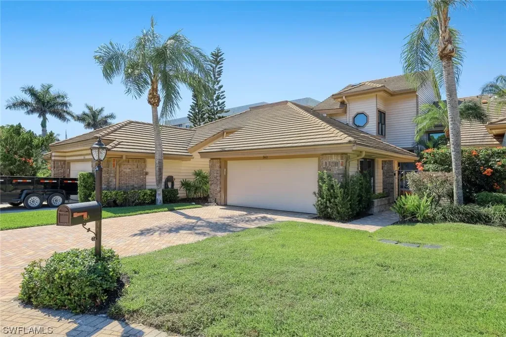 563 Park Shore Drive Naples FL 34103