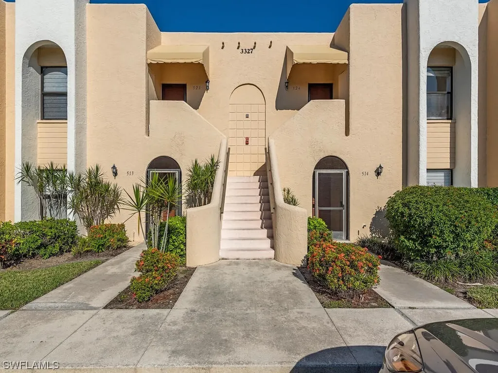 3327 Olympic Drive Naples FL 34105