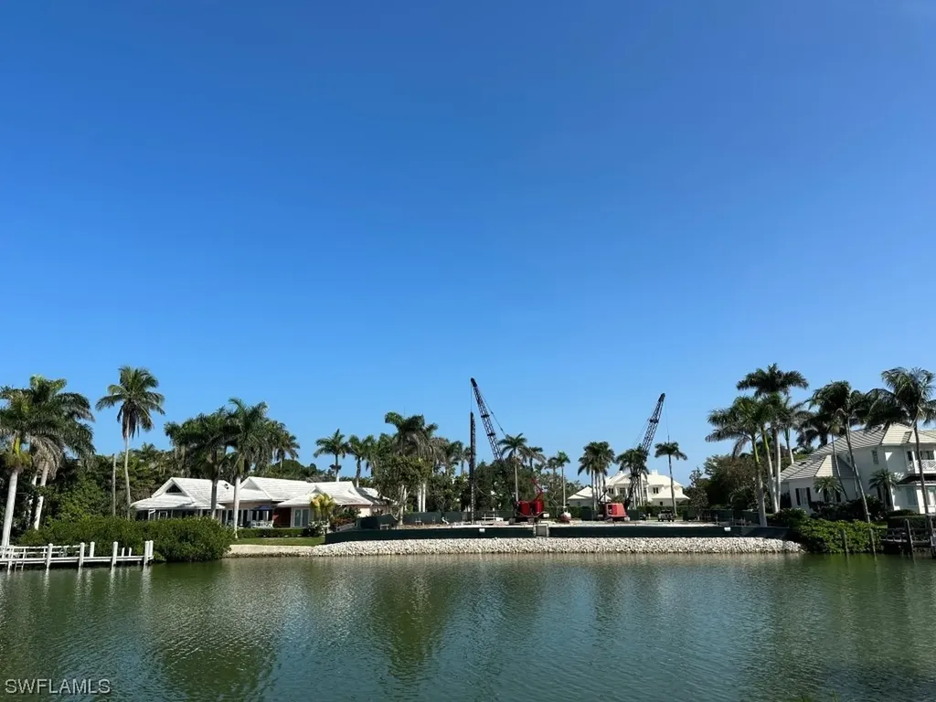 999 Admiralty Parade Naples FL 34102