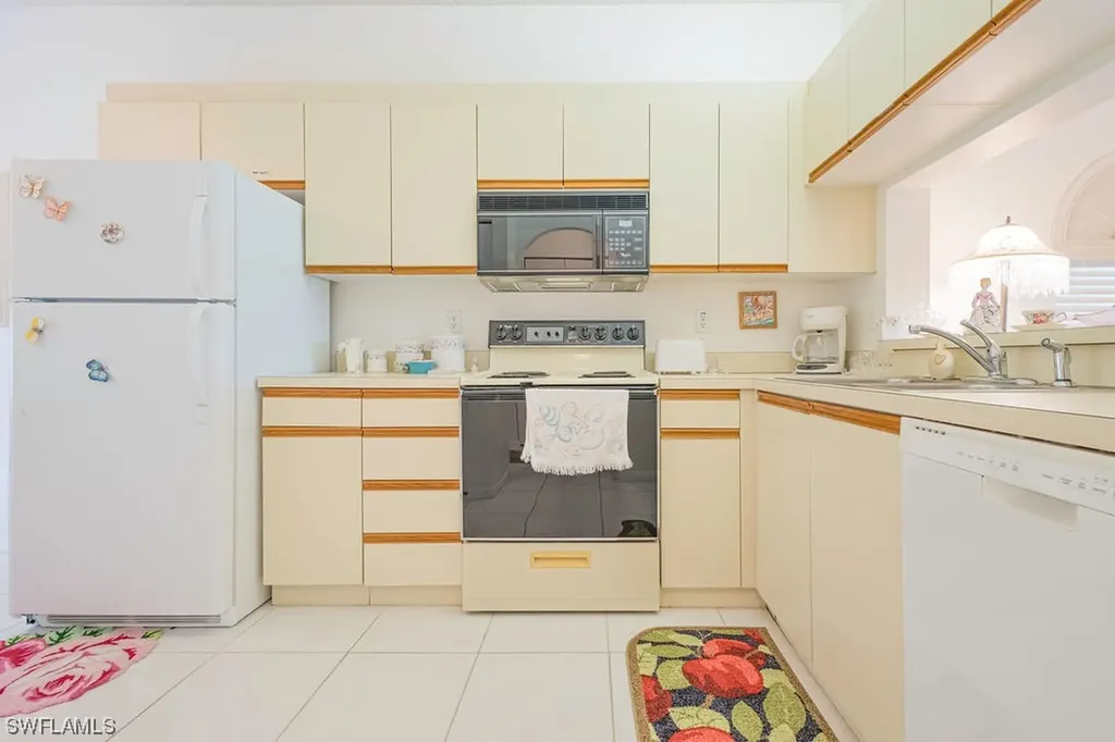 555 Augusta Boulevard Naples FL 34113