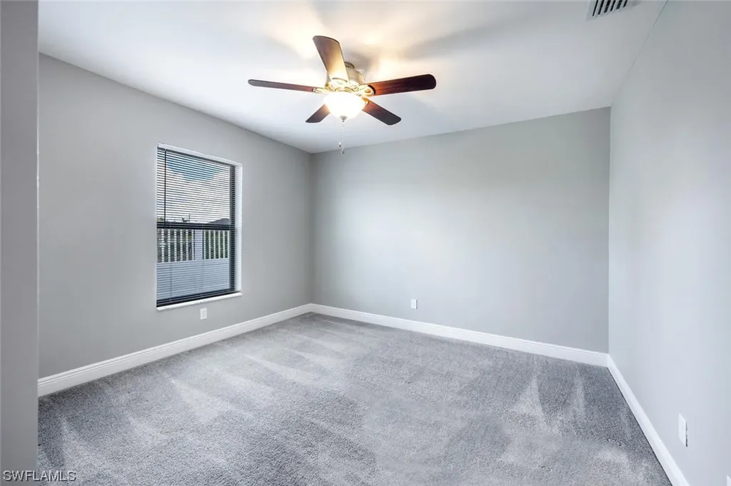910 SW 12th Terrace Cape Coral FL 33991