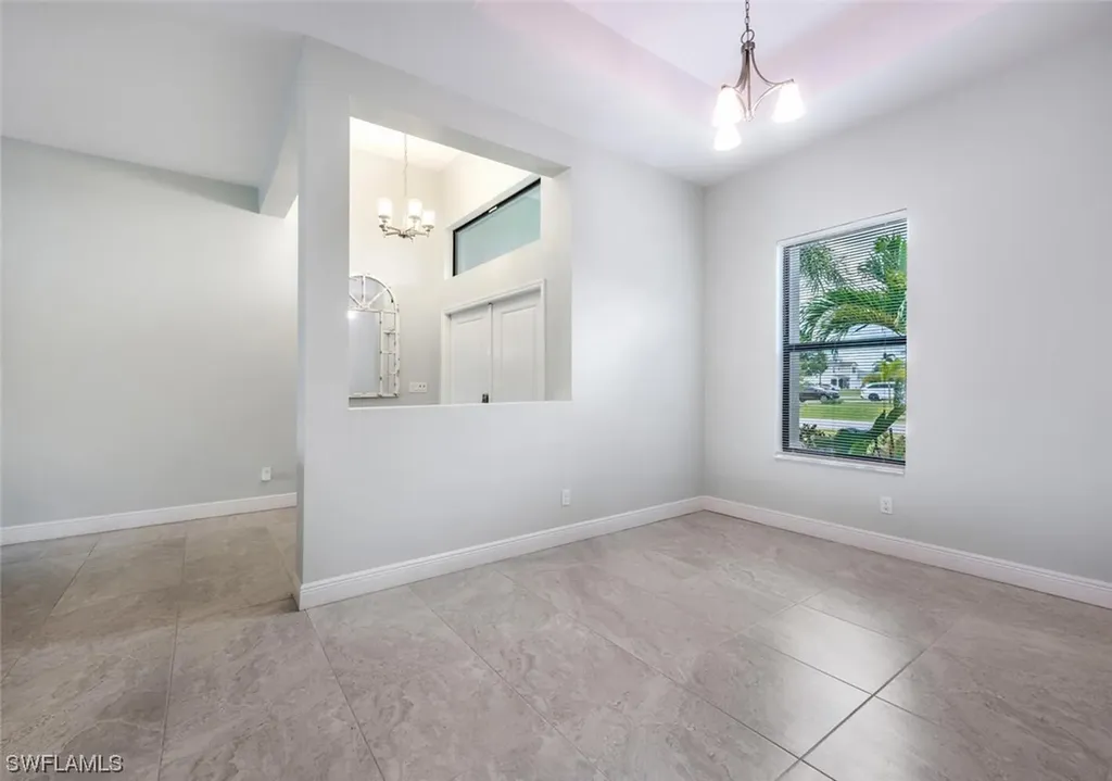 910 SW 12th Terrace Cape Coral FL 33991
