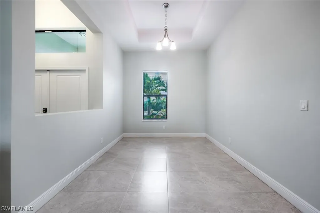 910 SW 12th Terrace Cape Coral FL 33991