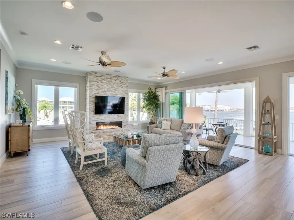 290 Carolina Avenue Fort Myers Beach FL 33931