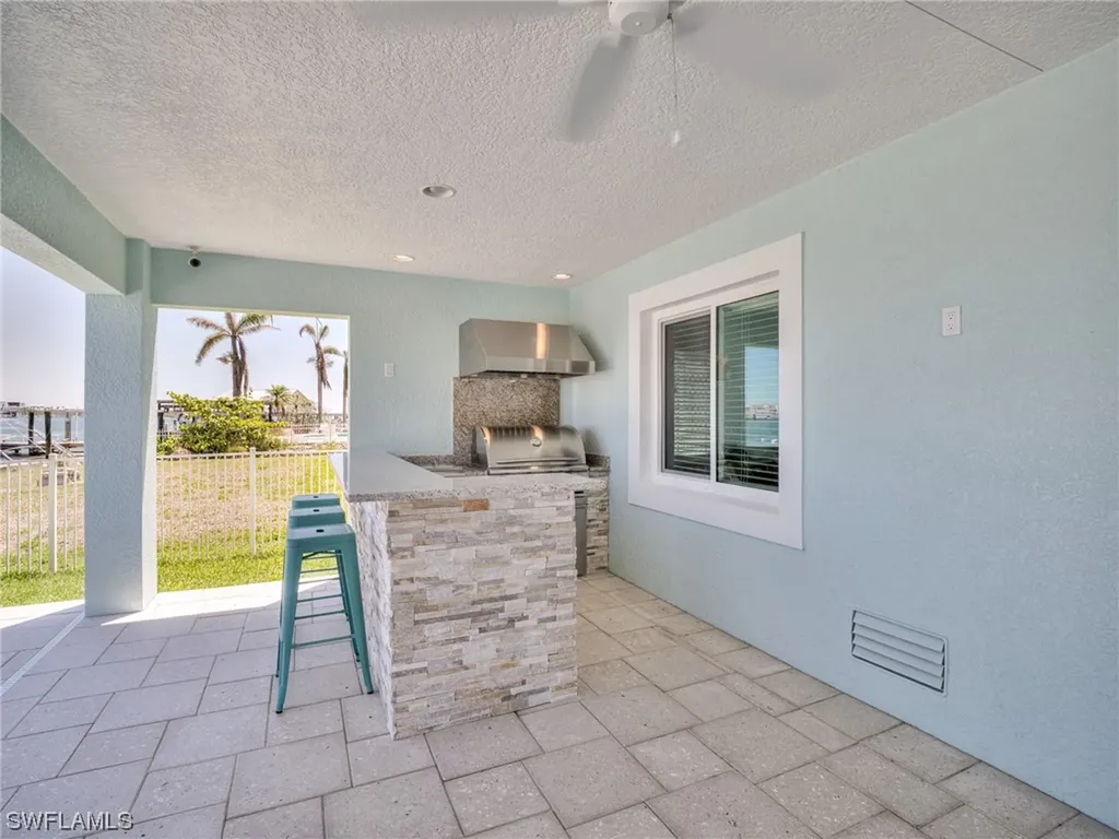 290 Carolina Avenue Fort Myers Beach FL 33931