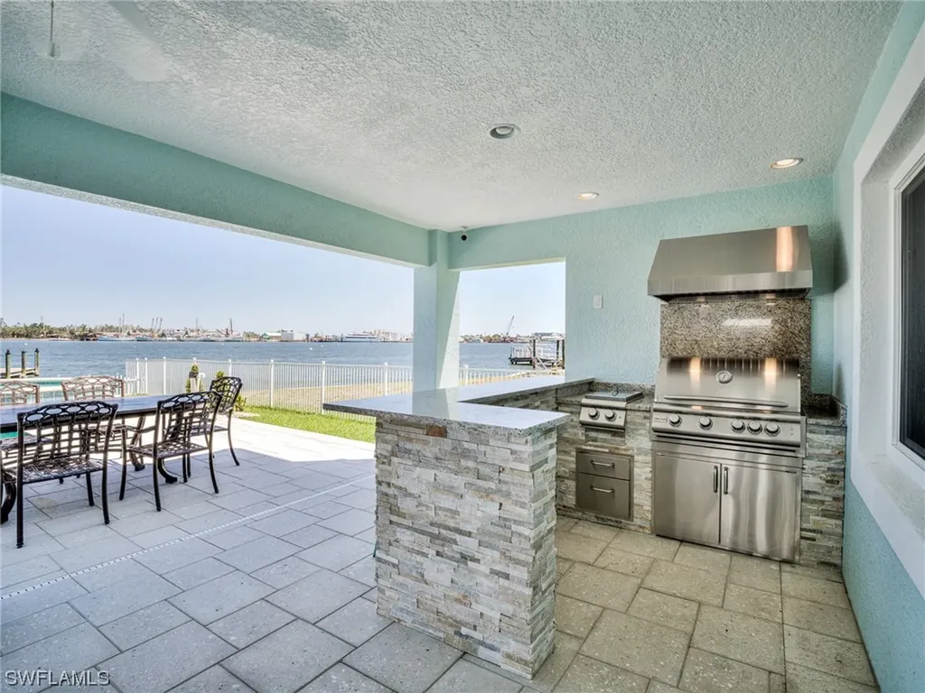 290 Carolina Avenue Fort Myers Beach FL 33931