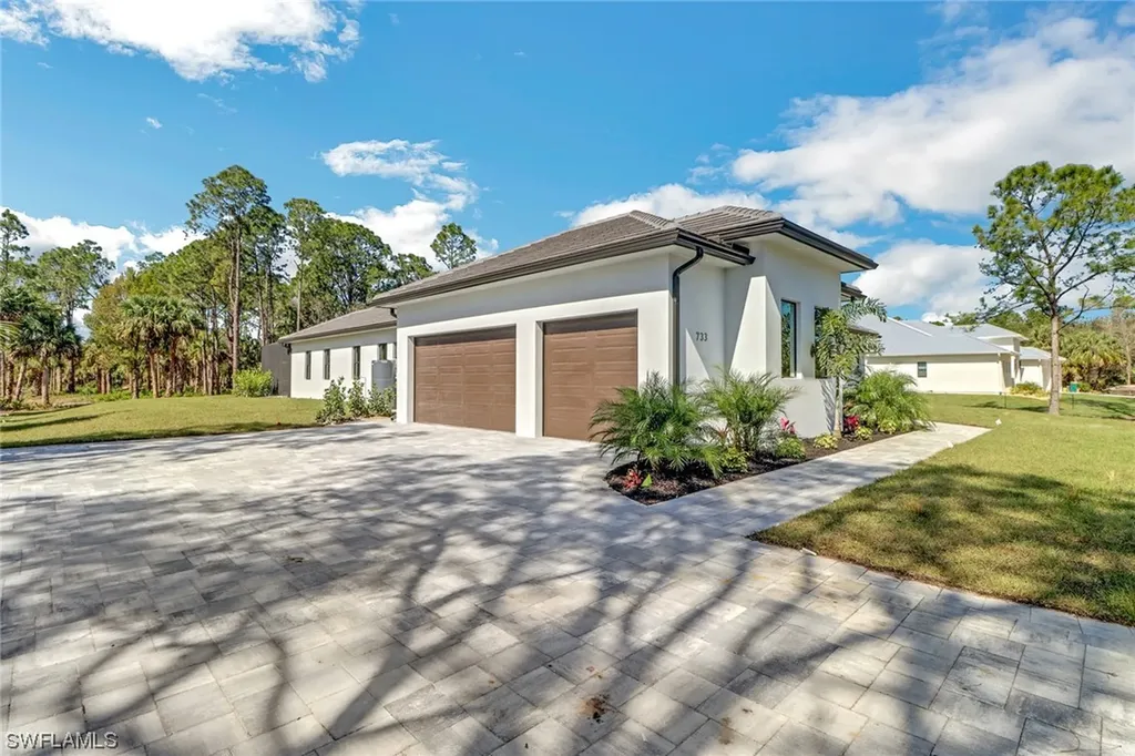 733 15th Street SW Naples FL 34117
