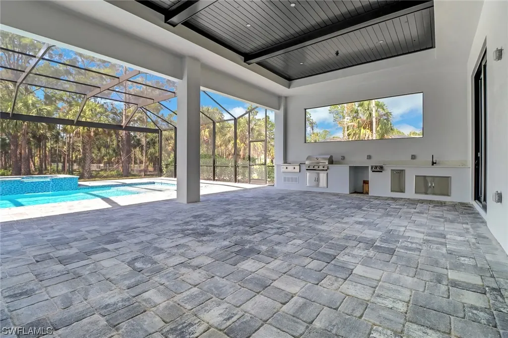 733 15th Street SW Naples FL 34117
