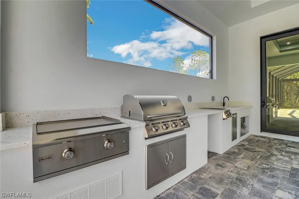 733 15th Street SW Naples FL 34117