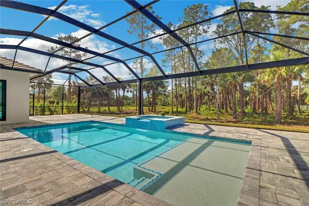733 15th Street SW Naples FL 34117