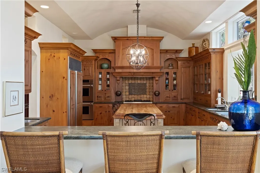 2963 Wulfert Road Sanibel FL 33957