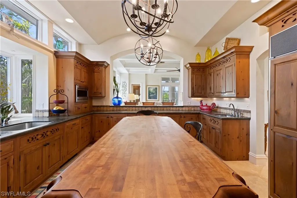 2963 Wulfert Road Sanibel FL 33957