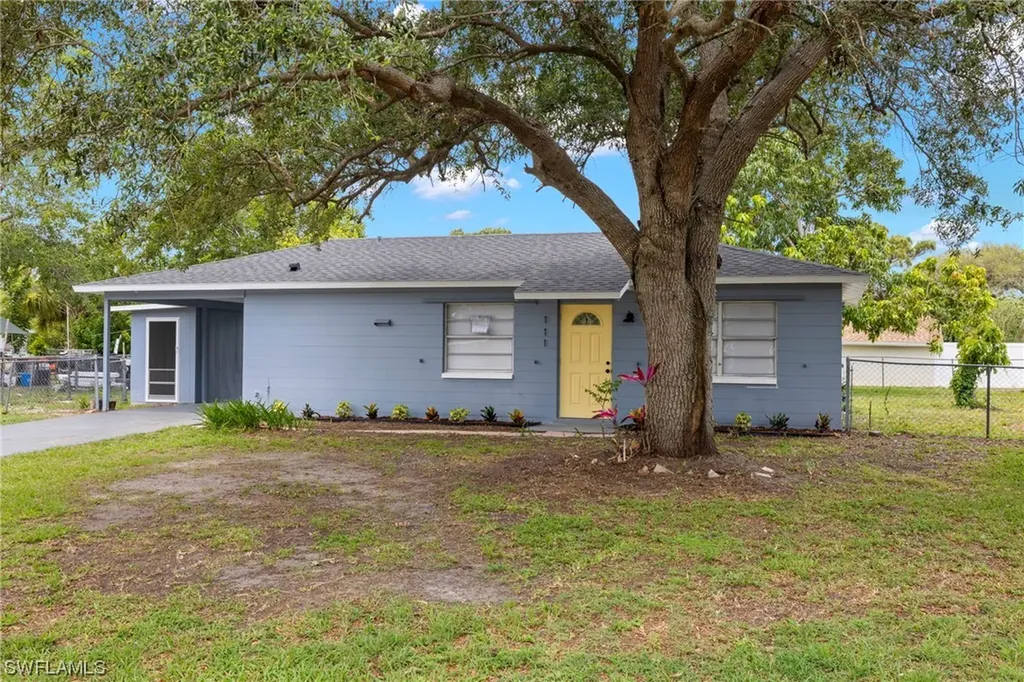 111 E 3rd Street Lehigh Acres FL 33936