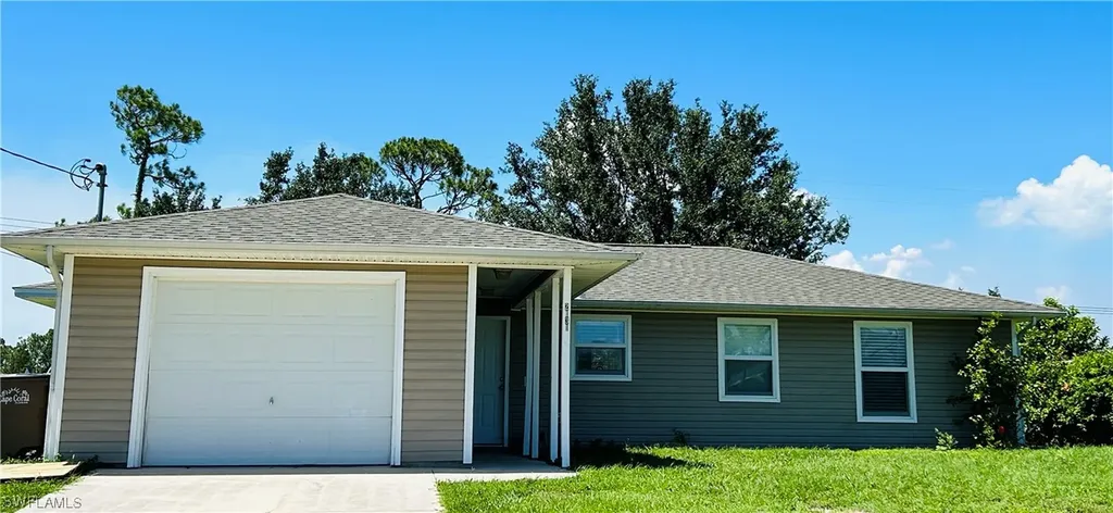 2131 NE 28th Street Cape Coral FL 33909