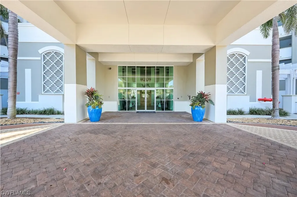 Naples FL, 315 Dunes Boulevard, Unit 1105