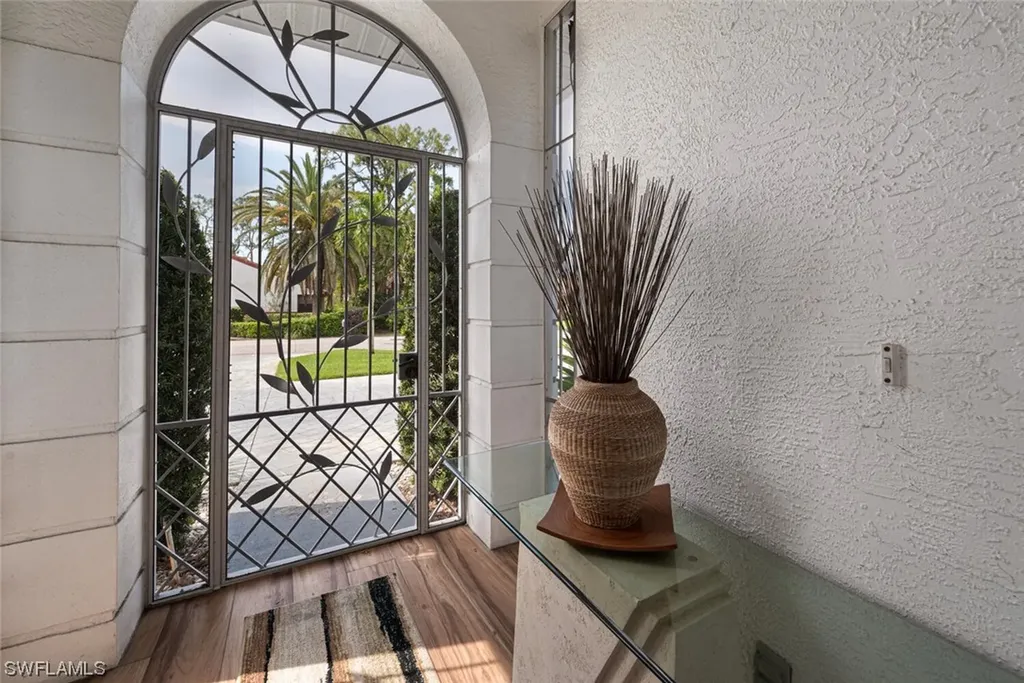 127 Palmetto Dunes Circle Naples FL 34113