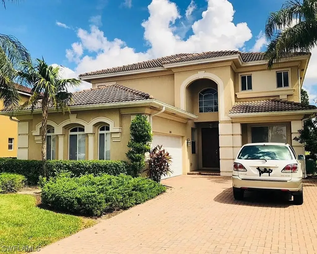 2052 Par Drive Naples FL 34120
