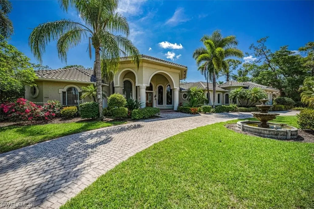 4565 Brynwood Drive Naples FL 34119