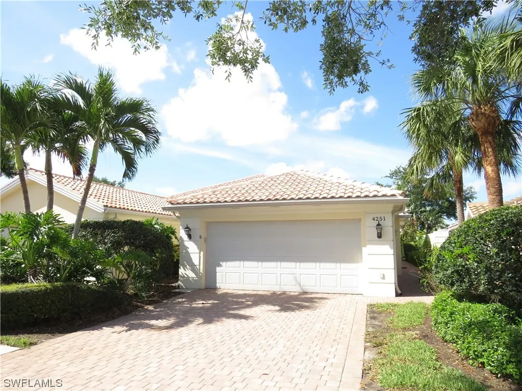 4251 Redonda Lane Naples FL 34119